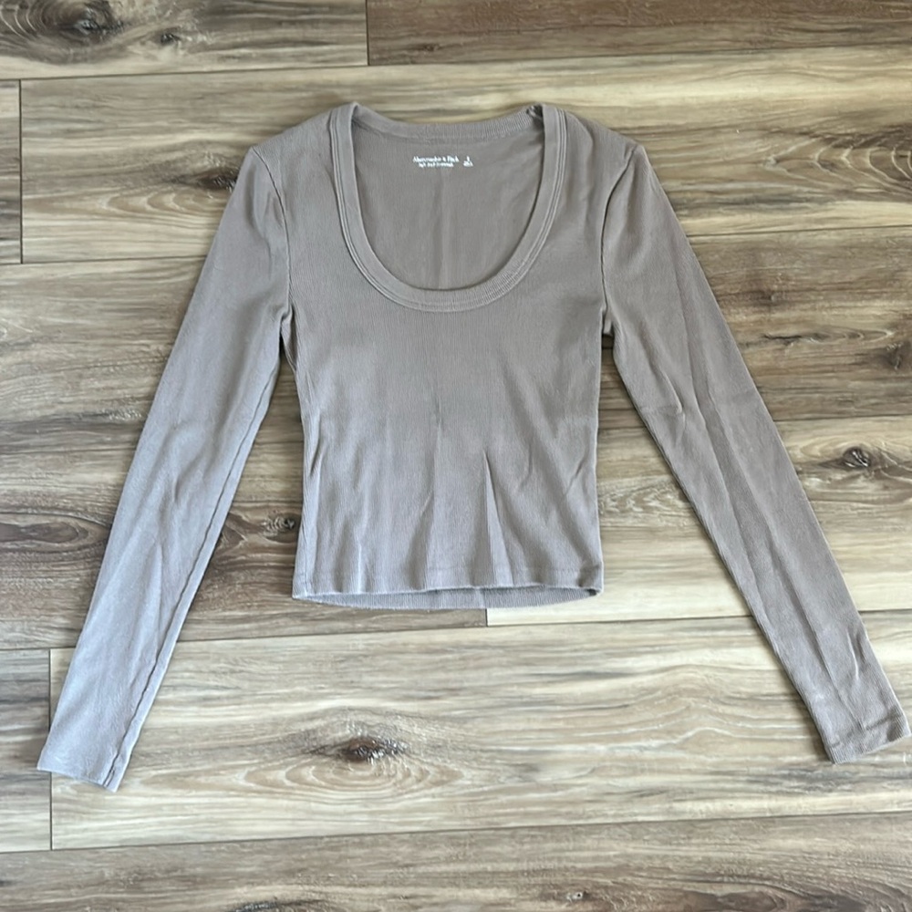 Abercrombie Crop long sleeve